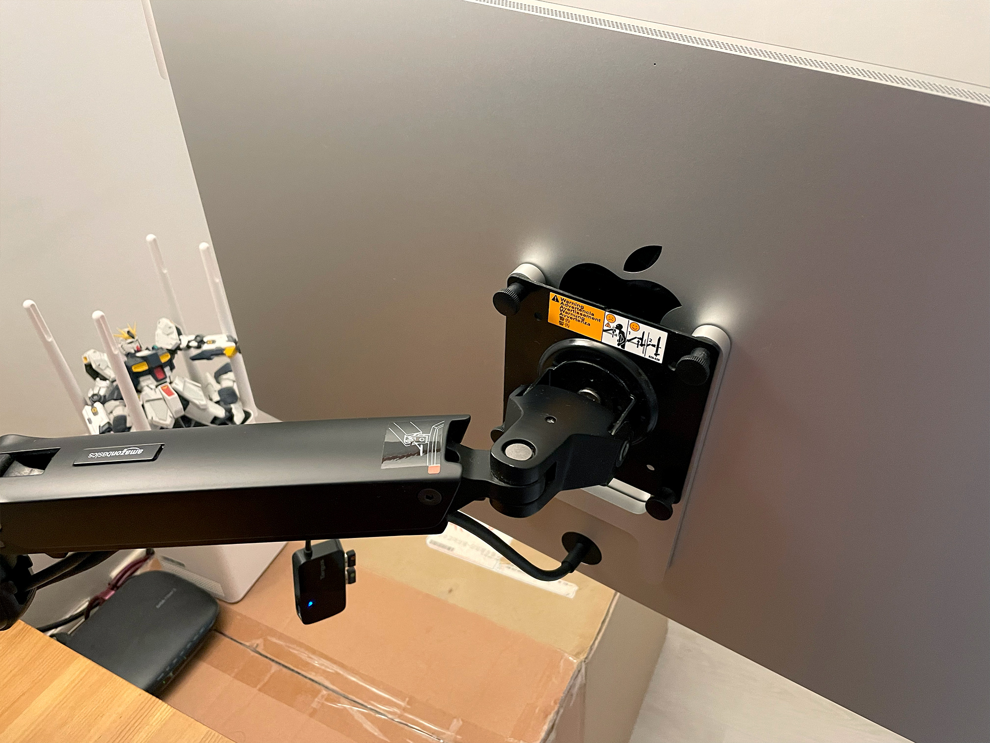 studio-display-002.jpg